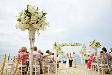 5 Points to Finding Ministers for Your Picture-Perfect Beach Wedding